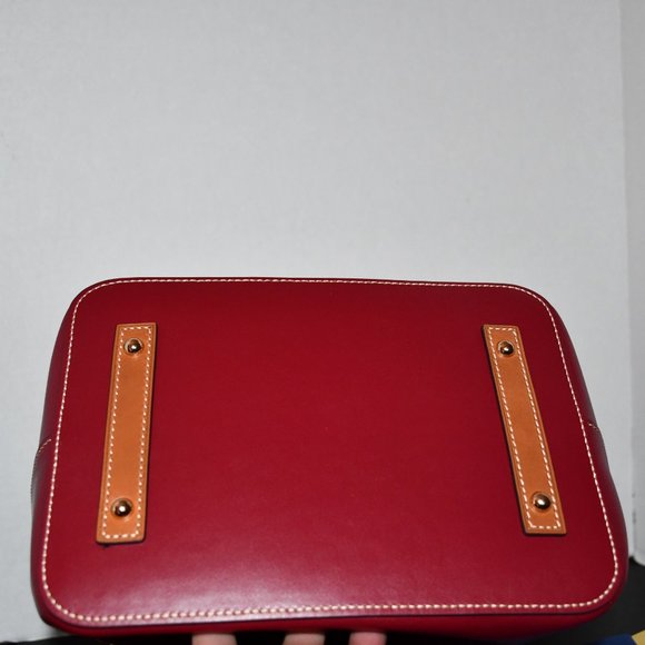 Dooney & Bourke Tasha Drawstring in Mulberry #BWXFD156 MZNA NWOUT Tags - Picture 6 of 6